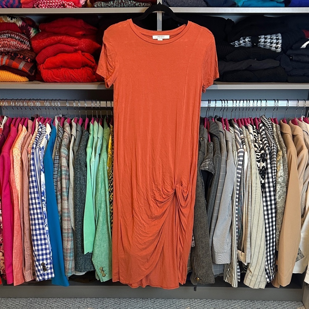 Forever 21 terracotta short sleeve knotted t shirt midi dress size M
